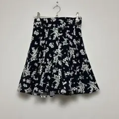 ネイビー 花柄 フレアスカート（キュロット）