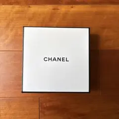美品】CHANEL シャネル ギフトボックス 空箱 ホワイト マグネット