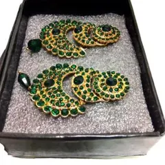 ❤️ビジュー ピアス グリーン×ゴールド 揺れる大ぶり 華やか