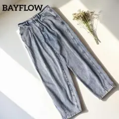 BAYFLOW ベイフロー　カーブジーンズ　サイズ4のサムネイル