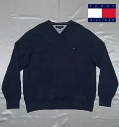 【TOMMY HILFIGER】トミーヒルフィガーの刺繍ロゴ入りVネックセーター