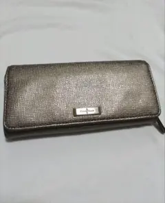 長財布　コールハーン　Cole Haan　ゴールド　ゴールド　フラップ