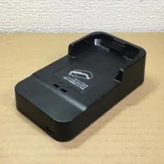 au限定】TORQUE(R) G06 バッテリー充電器 - メルカリ