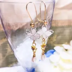 専用です☆小さな蝶々さんとホタルガラスのピアス　他２品 専用です☆お花と蝶々さんとホタルガラスのピアス 他8品 - メルカリ