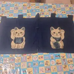 招き猫デザインのれん 濃紺 約70cm x 100cm