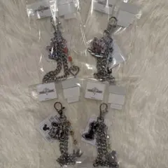 キングダムハーツ 各種グッズまとめ売り チャーム ブローチ 枕カバー