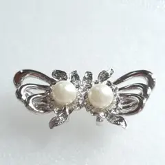 帯留め　和　装飾品　アクセサリー　花　フラワー　パール　真珠カラー