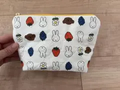 ミッフィー×ボリス マチ付きポーチ