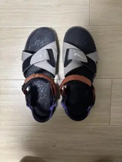 Nike Deschutz サンダル ベージュ/ブラック/オレンジ 27センチ