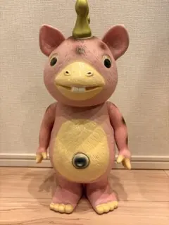 ブースカ　ピンク ソフビ フィギュア