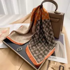 花柄シルク風スカーフ オレンジ・ブラウン 約：70cmx 70cm