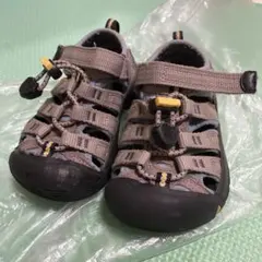keen グレー サンダル 15cm