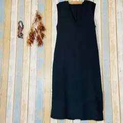 【Lutique 】ノースリーブ ワンピース　薄生地　バックスリット　M