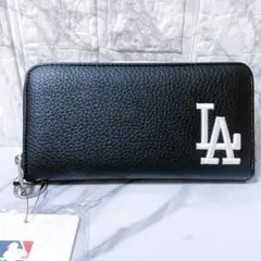 【新品✨️タグ付】MLB ドジャースLAロゴ刺繍 ロングウォレット 黒 チェーン付