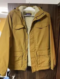 美品　送料込み　patagonia イスマスパーカー L サイズ希少キャメル
