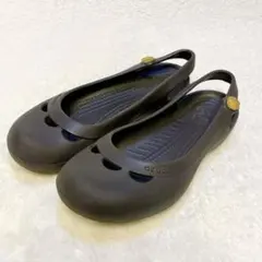 クロックスcrocsジャイナ サンダル　ブラウンW6 22cm フラットシューズのサムネイル