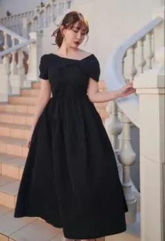 2026年最新】HERLIPTO ワンピース ブラックの人気アイテム - メルカリ