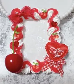 【訳あり】ホイップデコ硬質トレカケースB8赤白ミックスハートチェリーTC-389