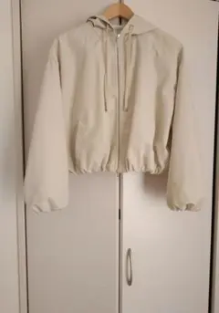 ELENCARE DUE マウンテンパーカー ブルゾン ホワイト ライトグレー