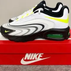 新品NIKE ナイキ エアマックス ランニングシューズ スニーカー 27のサムネイル