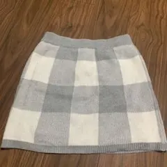 CECIL McBEE チェック柄タイトスカート グレーとホワイト