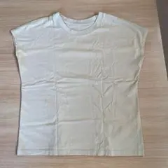 【美品】ユニクロベージュ コットン ノースリーブTシャツ［送料込み］