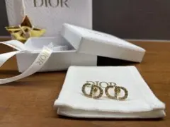 新品未使用】Dior メンズピアス 専用箱と巾着付き - メルカリ