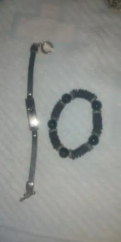 シルバーとラバーのブレスレット