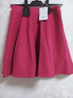 スカート 新品タグ付き　クイーンズコート