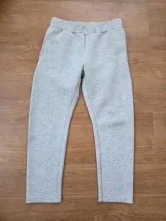 ノースフェイス　スウエットパンツ　ジョガーパンツ　グレー