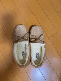 UGG ベージュ モカシン