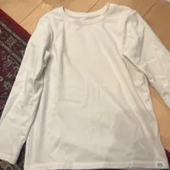 UNIQLO ウルトラヒートテック　ホワイト 長袖アンダーシャツ　130cm