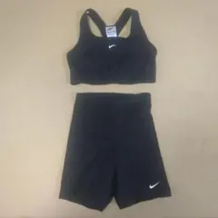 Nike ブラック スポーツブラとショートパンツセット S