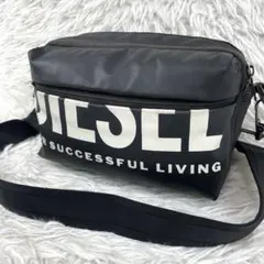 DIESEL ディーゼル　ショルダーバッグ ブラック クロスボディ　二層のサムネイル