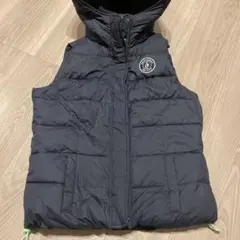 【abercrombie & fitch】ロゴワッペン フード付 ダウンベスト