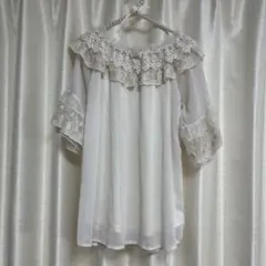 【axes femme】フリルブラウスのサムネイル