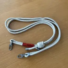 topologie スマホショルダーストラップ クリーム色
