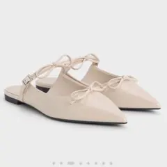 Charles&Keith ダブルボウ ポインテッドトゥミュール - ヌードのサムネイル