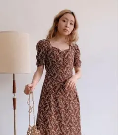 花柄ワンピース　パフスリーブ　5月までの限定出品