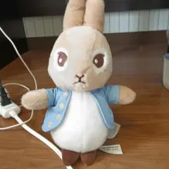 ベアトリクス・ポターのピーターラビットのぬいぐるみ 青いチョッキ付き