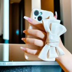 リボン　iPhoneケース ホワイト　ストラップホール　ショルダーフック付き