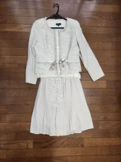 セレモニースーツ フォーマルスーツ 入学式 クリーム色