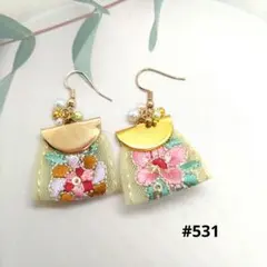 インド刺繍タッセルピアス