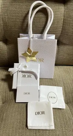 ディオール 空箱セット売り 保存袋 リボン アクセサリー入れ 白 Dior