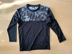 ヒュンメル 長袖カットソー 黒/青