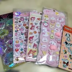 スヌーピーぷっくりシール　おしりもっちりぷにぷに　シャカシャカ　うるちゅる　ボン