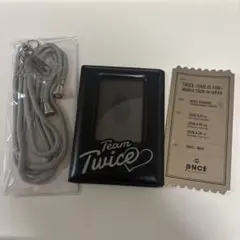 TWICE トレカケース ストラップ アプグレ特典 国立競技場 - メルカリ