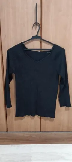 Mila Owen ブラック Vネック セーター サイズ0