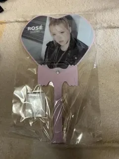 BLACKPINKツアーグッズ ROSE ハート型うちわ ピンク