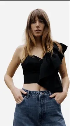 ZARA トップスのサムネイル